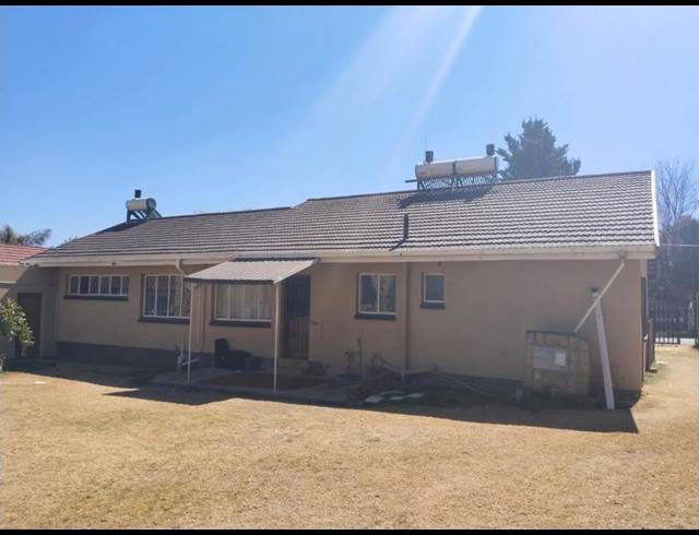 BUSINESS FOR SALE IN KEMPTON PARK